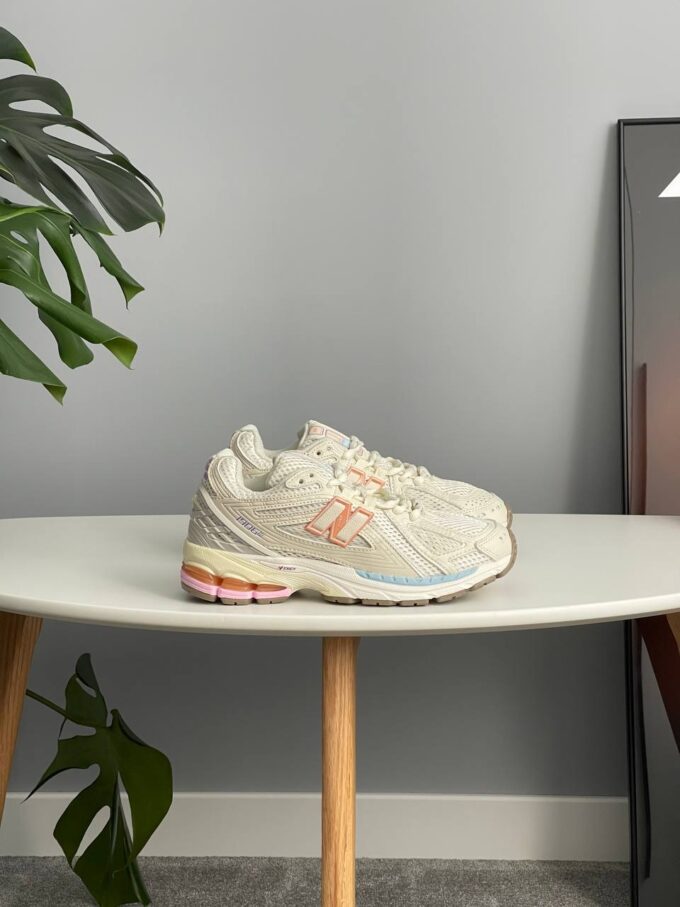 New Balance 1906R Pink Sugar