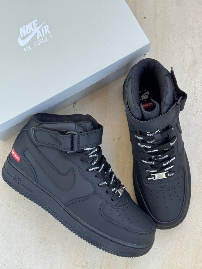 Nike Air Force 1 x Supreme
