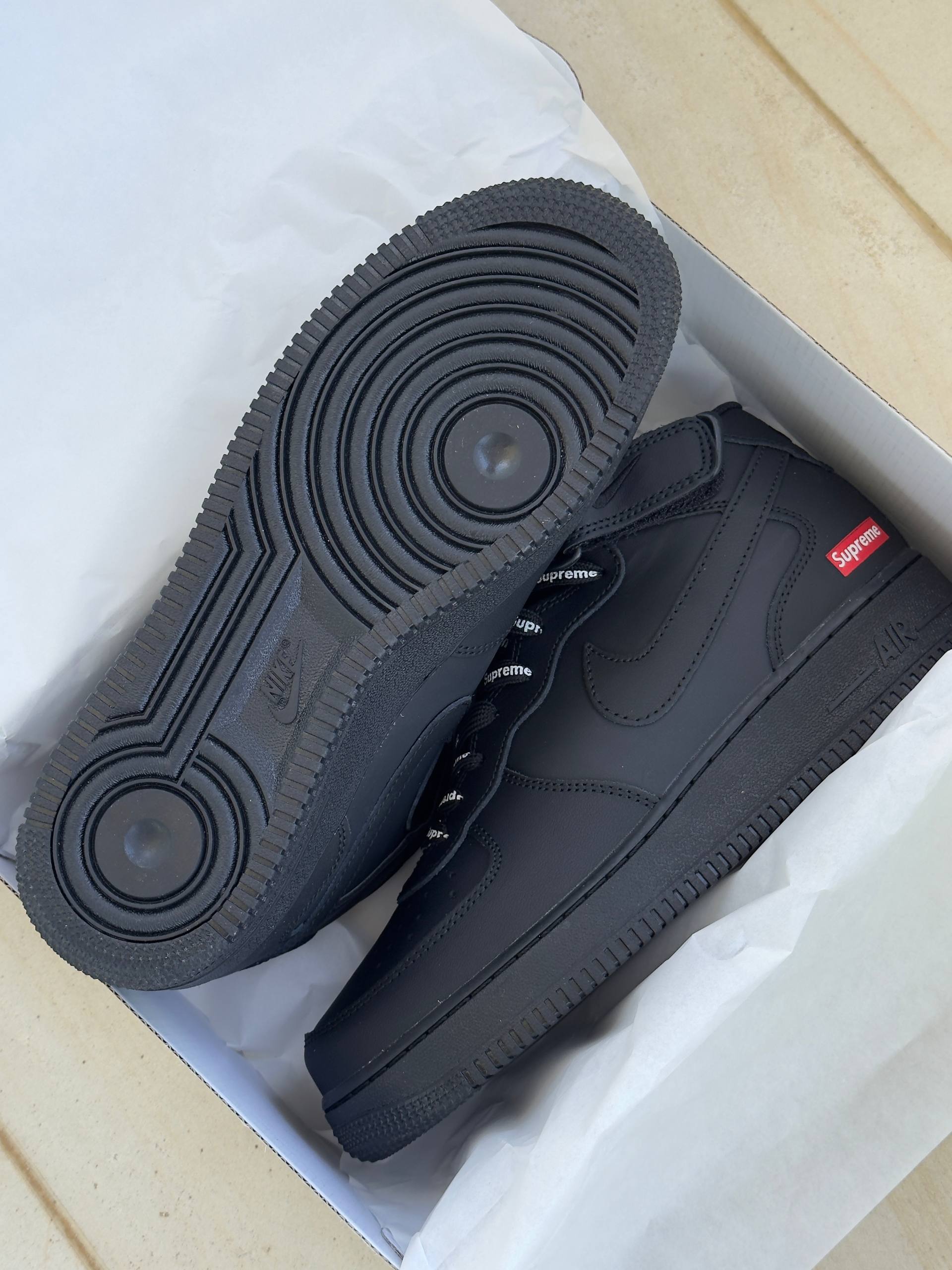 Nike Air Force 1 x Supreme - Зображення 4