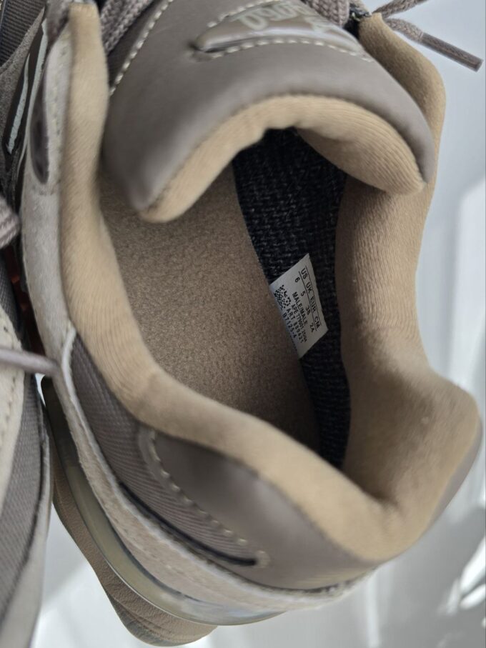 New Balance 9060 Gore-Tex Brown - Зображення 5