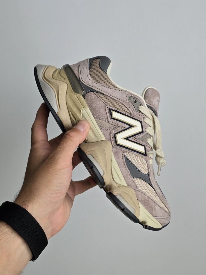 New Balance 9060 Dusty Rose