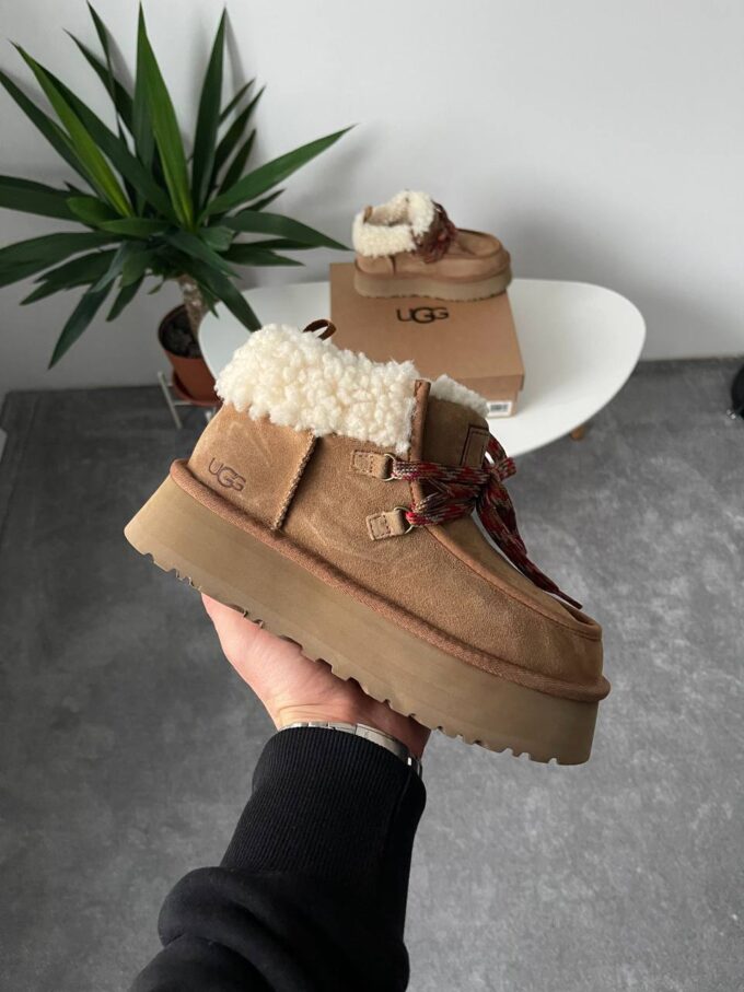 UGG Funkarra Platform Chestnut