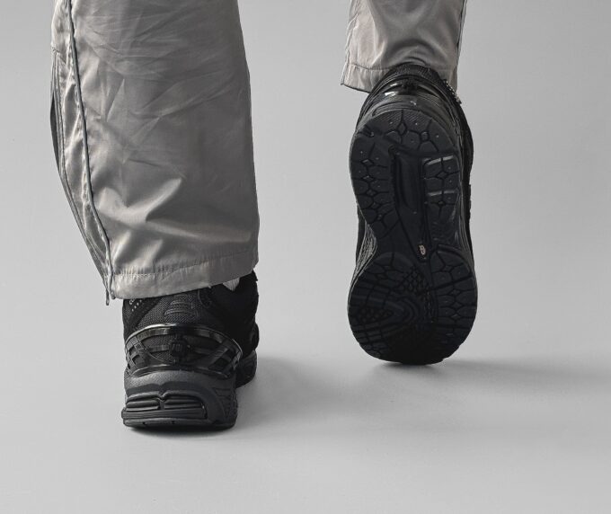 New Balance 1906R GTX Full Black Fur - Зображення 6