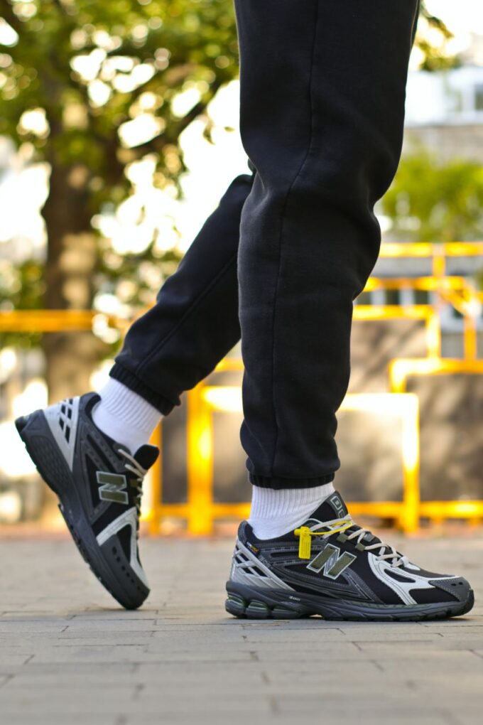 New Balance 1906R Cordura Black Grey