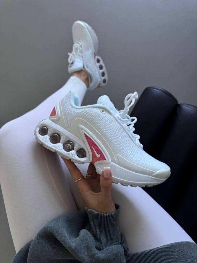 Nike Air Max DN White Pink