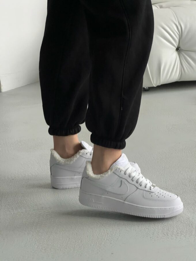 Nike Air Force 1 '07 White Fur