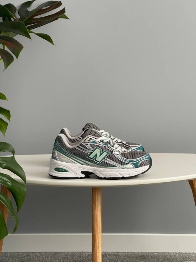 New Balance 740v2 Silver Metallic New Spruce