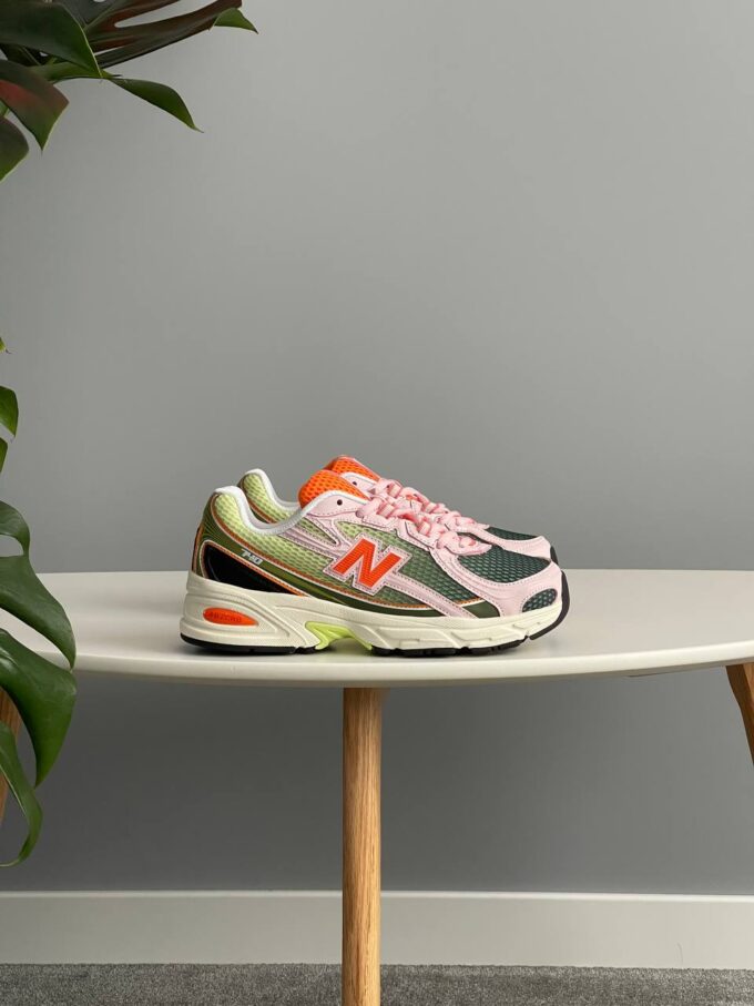 New Balance 740 Concepts Saignee