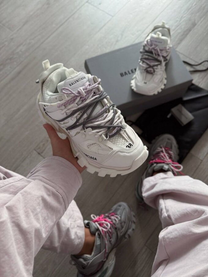 Balenciaga Track Trail Laces Sneaker in White Lilac - Зображення 2