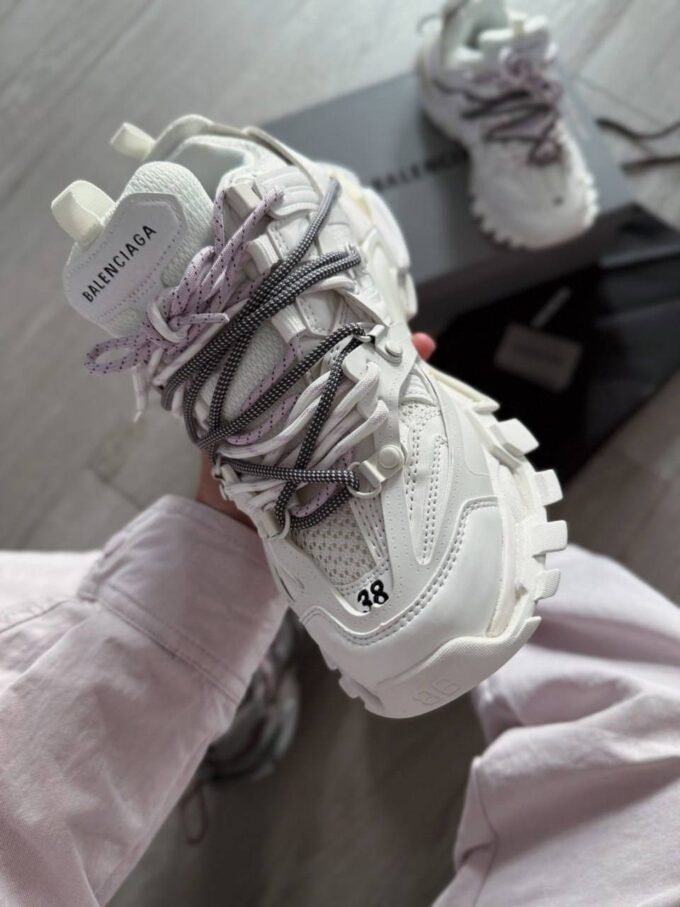 Balenciaga Track Trail Laces Sneaker in White Lilac - Зображення 3