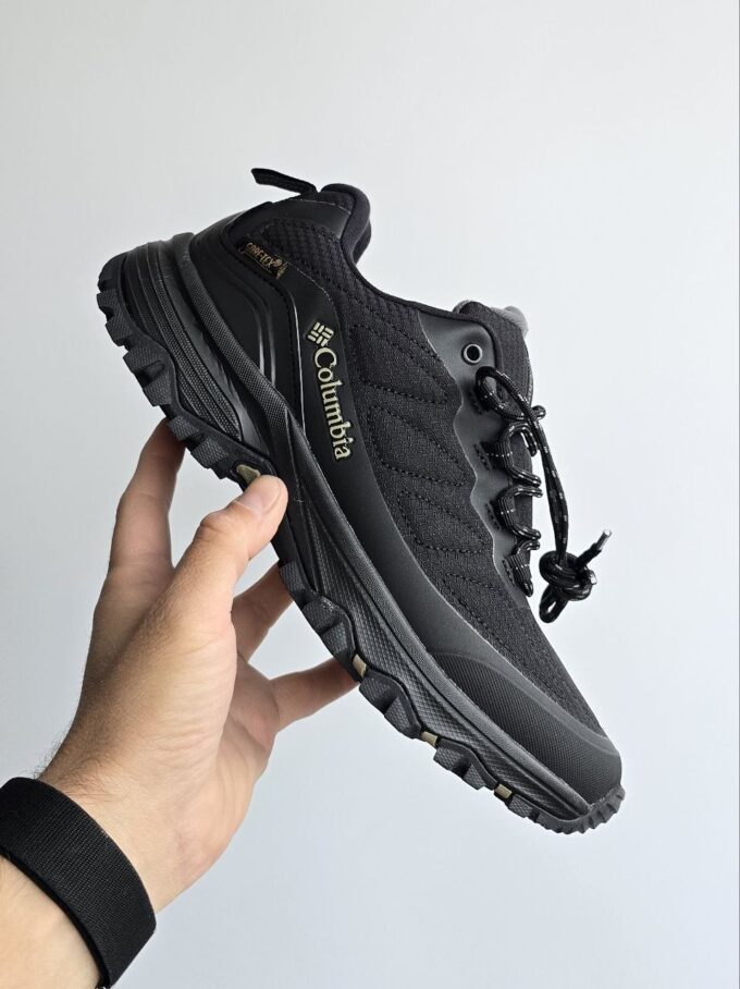 Columbia Gore-Tex Black