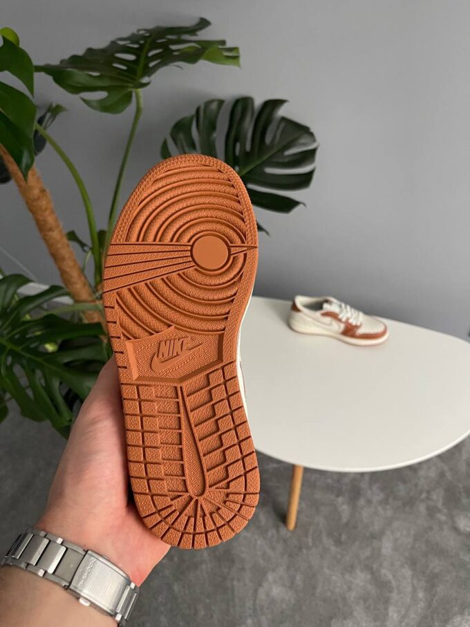 Labubu x Travis Scott x Nike Air Jordan 1 Low Beige - Зображення 6