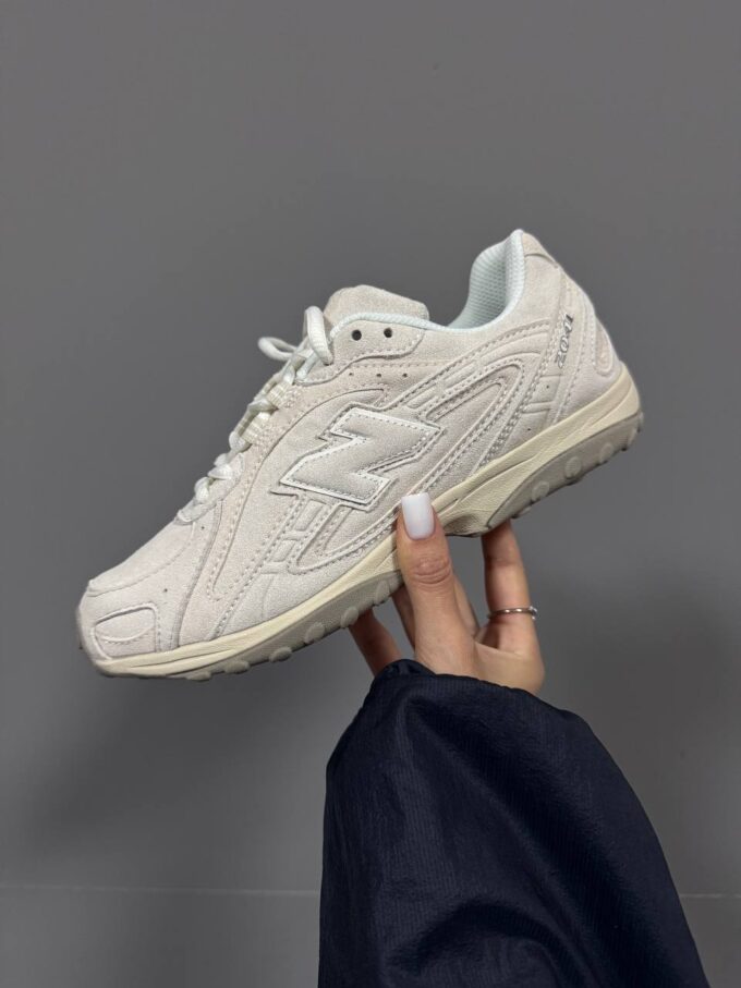 New Balance 204L Cream Beige