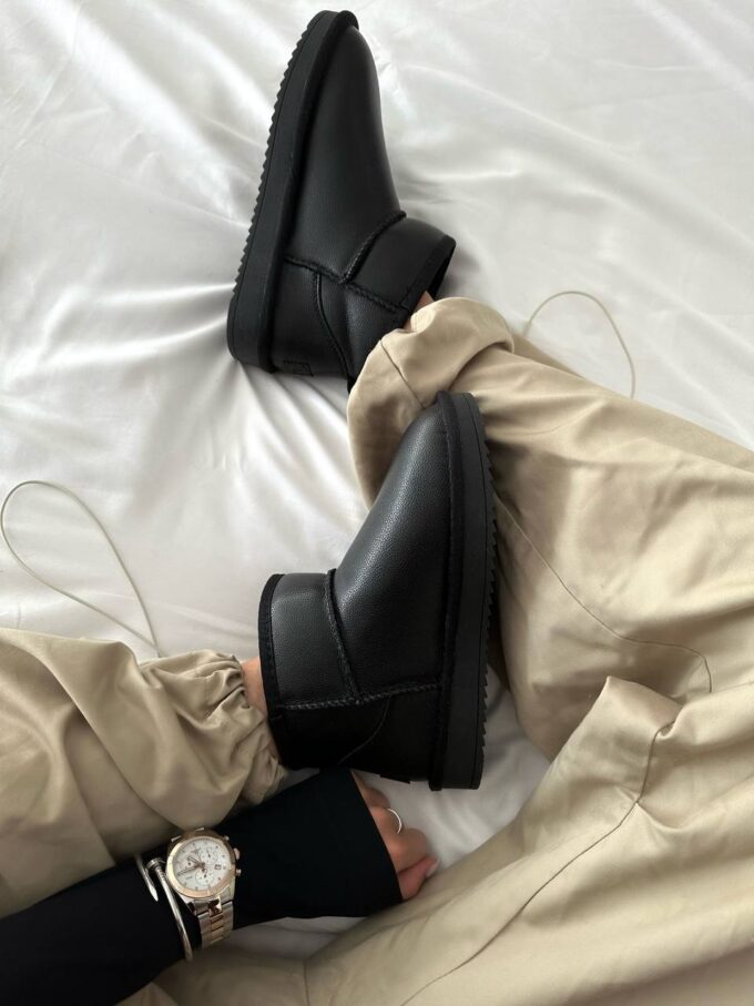 Ugg Ultra Mini Black Leather - Зображення 5