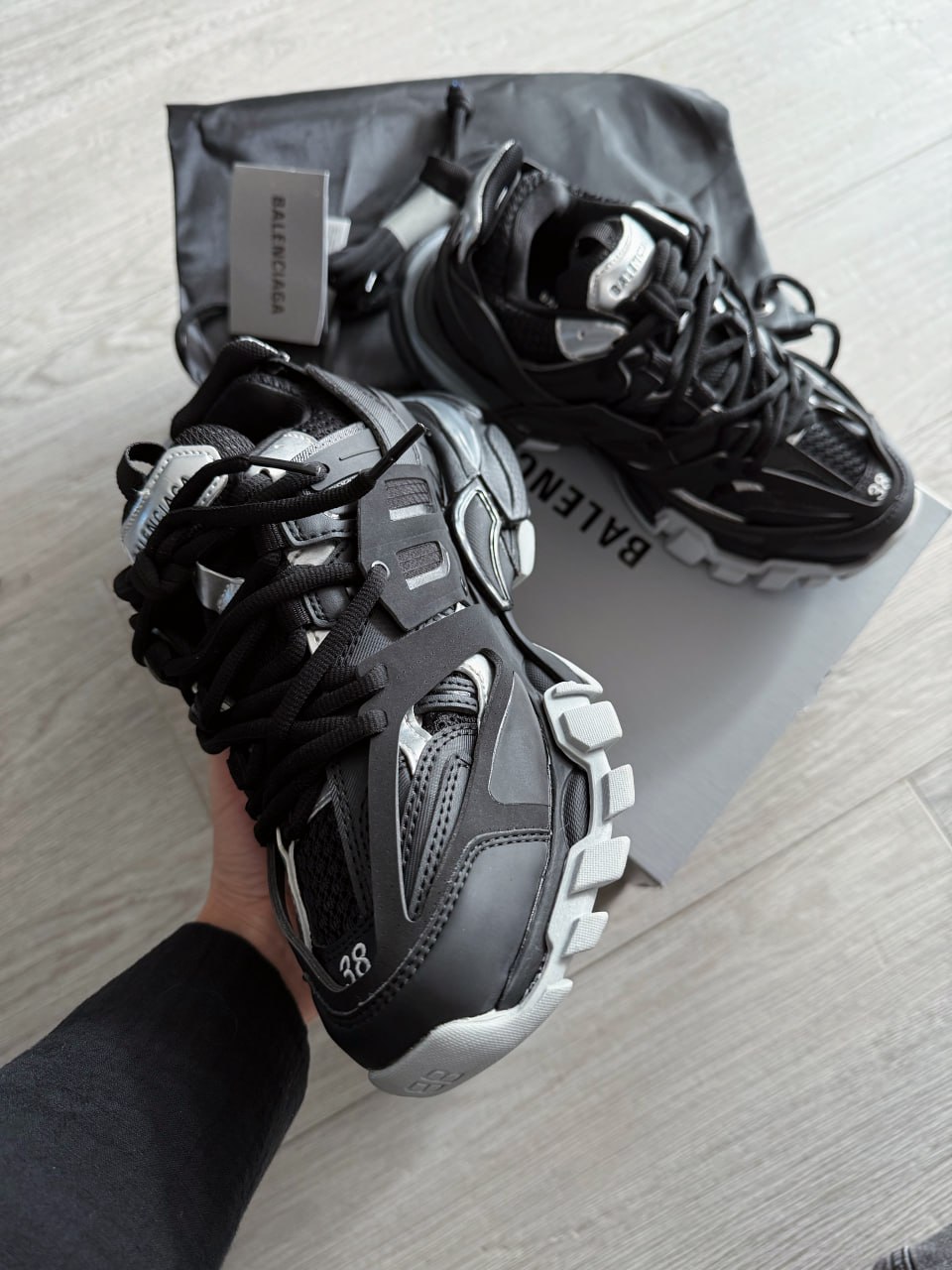 Balenciaga Track Sneaker in Black Silver - Зображення 5