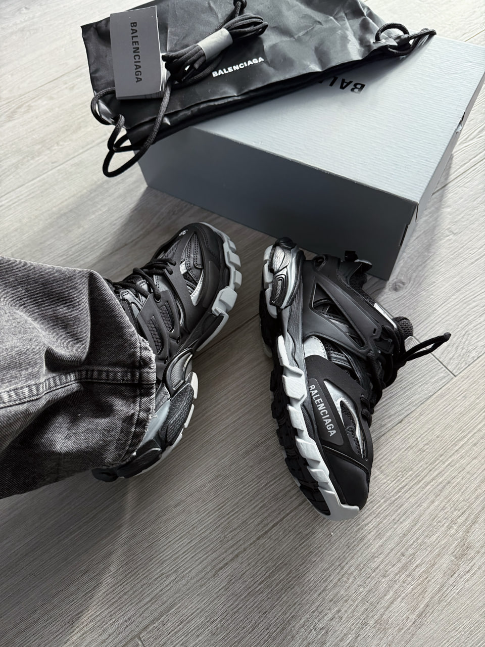 Balenciaga Track Sneaker in Black Silver - Зображення 4