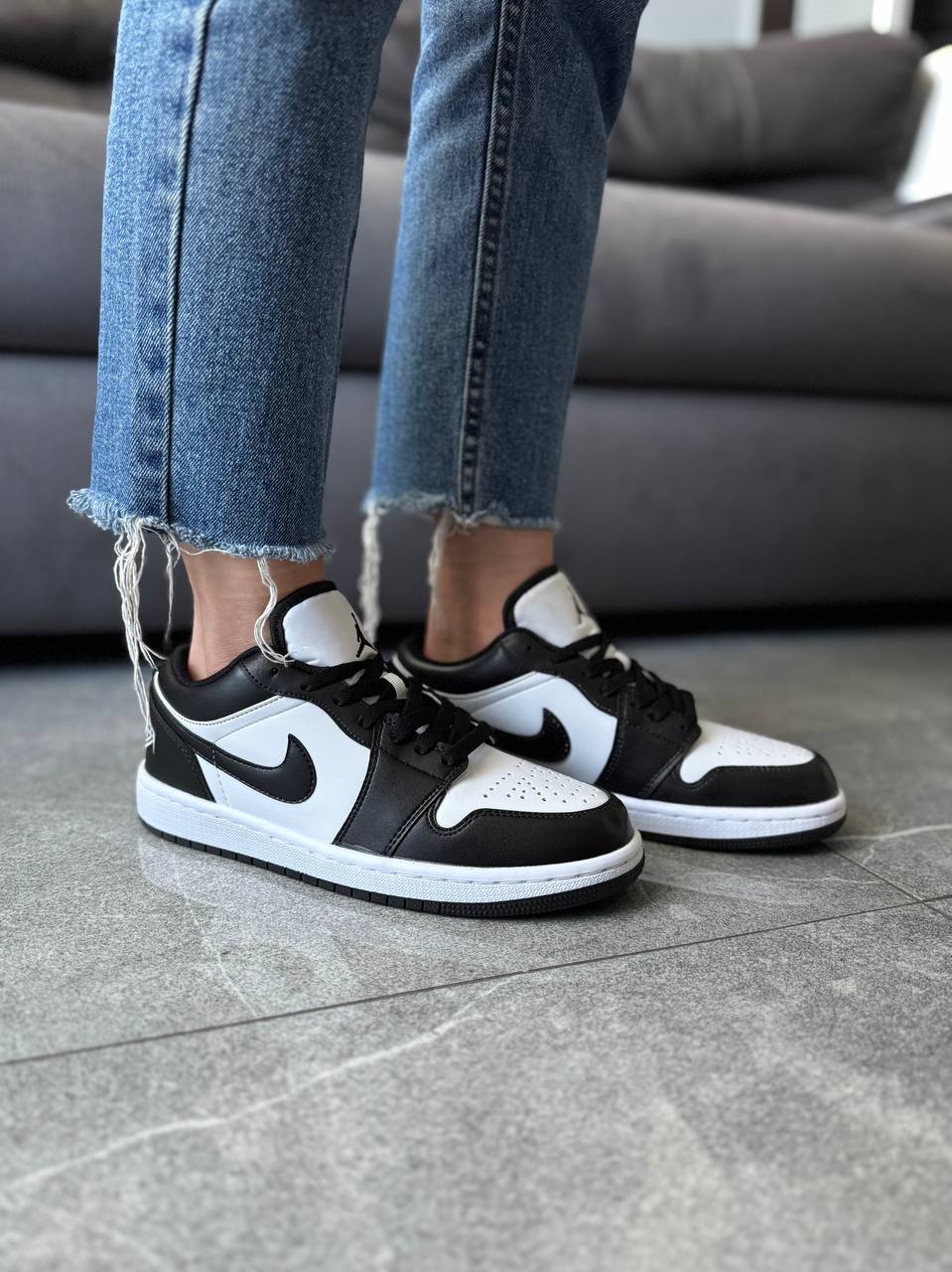 Nike Air Jordan 1 Low Black White