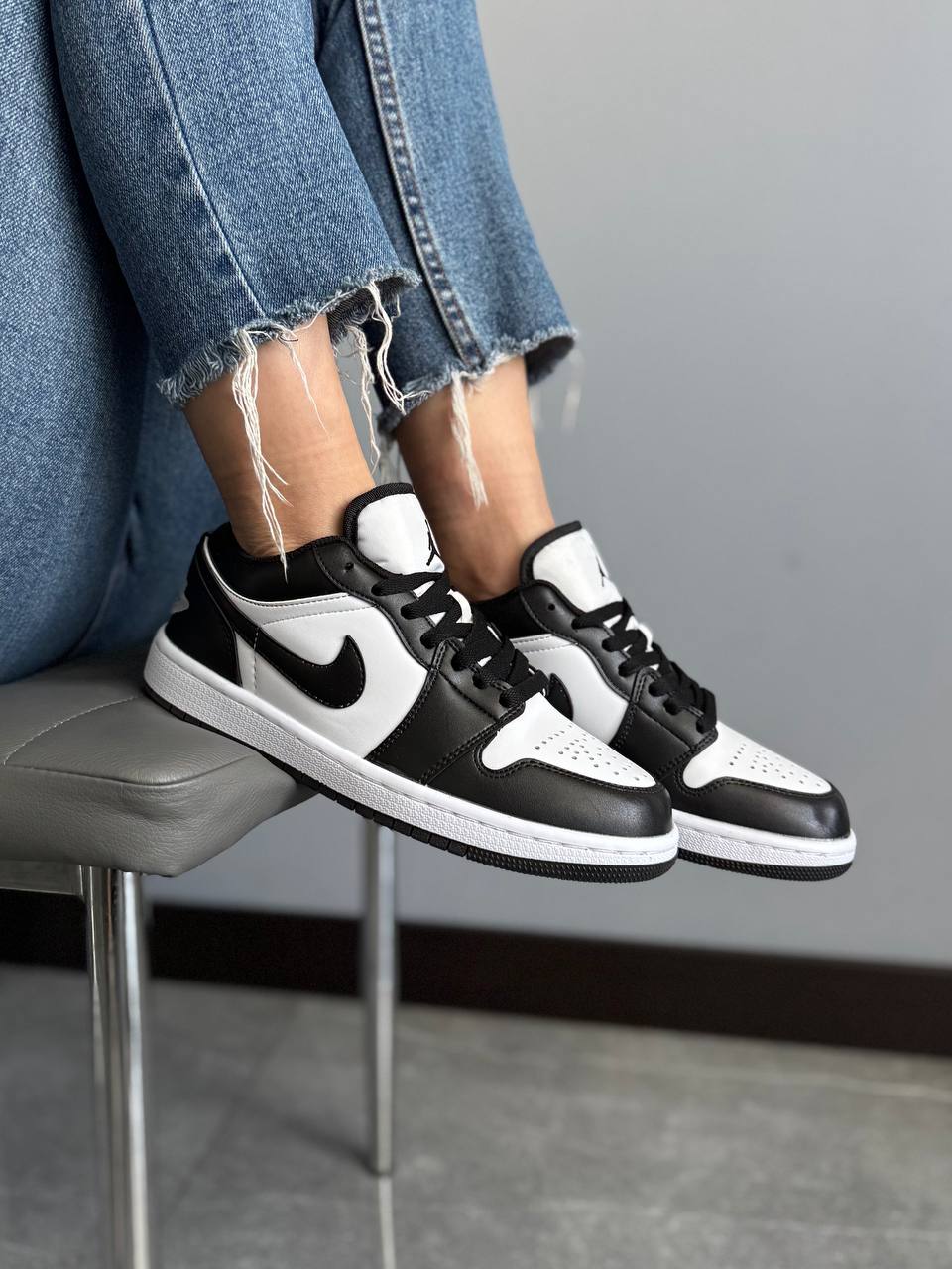 Nike Air Jordan 1 Low Black White - Зображення 4