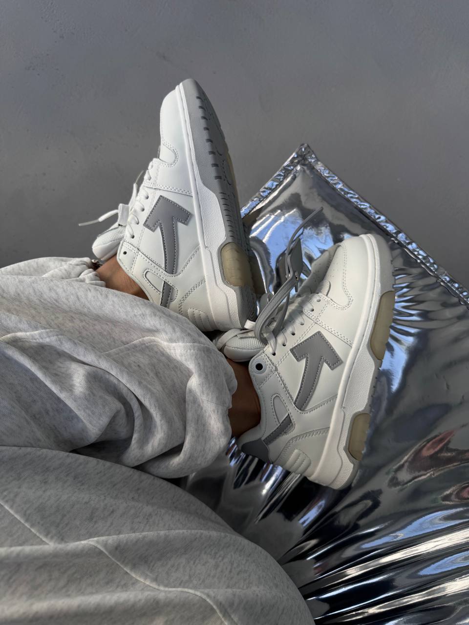 Off White x Out Of Office White Grey - Зображення 3