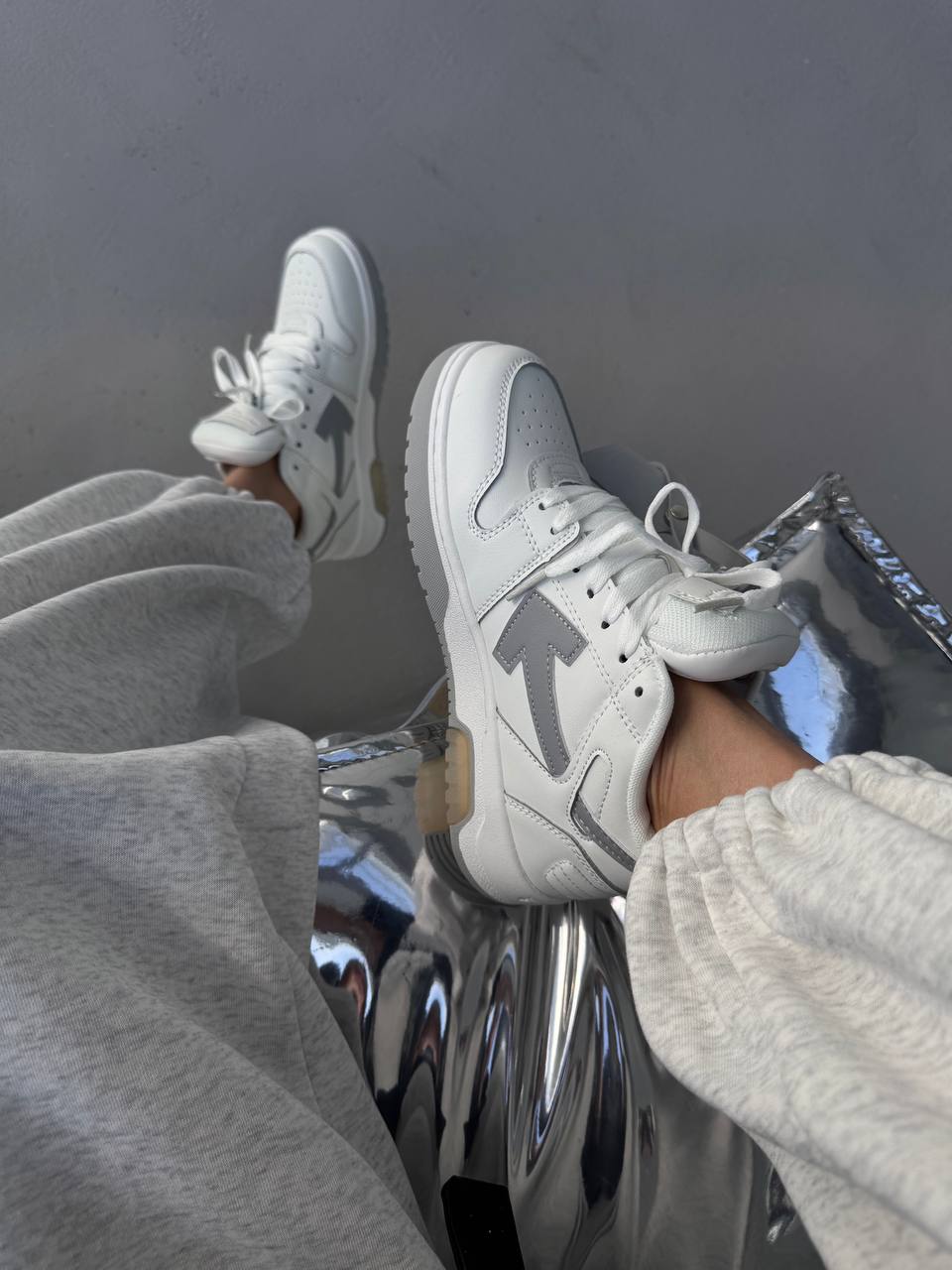 Off White x Out Of Office White Grey - Зображення 4