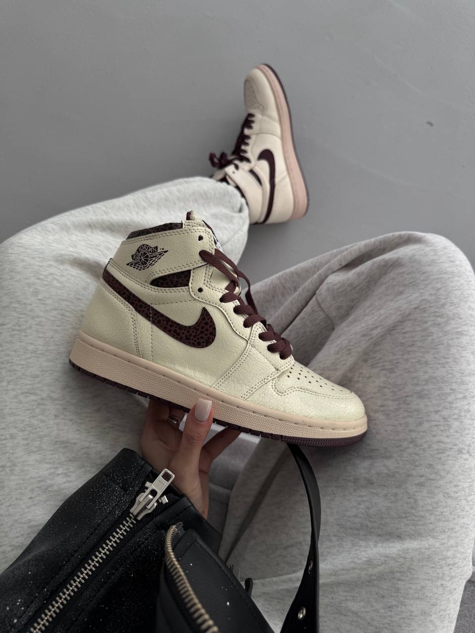 Nike Air Jordan Retro 1 x A Ma Maniere Cracked Skin