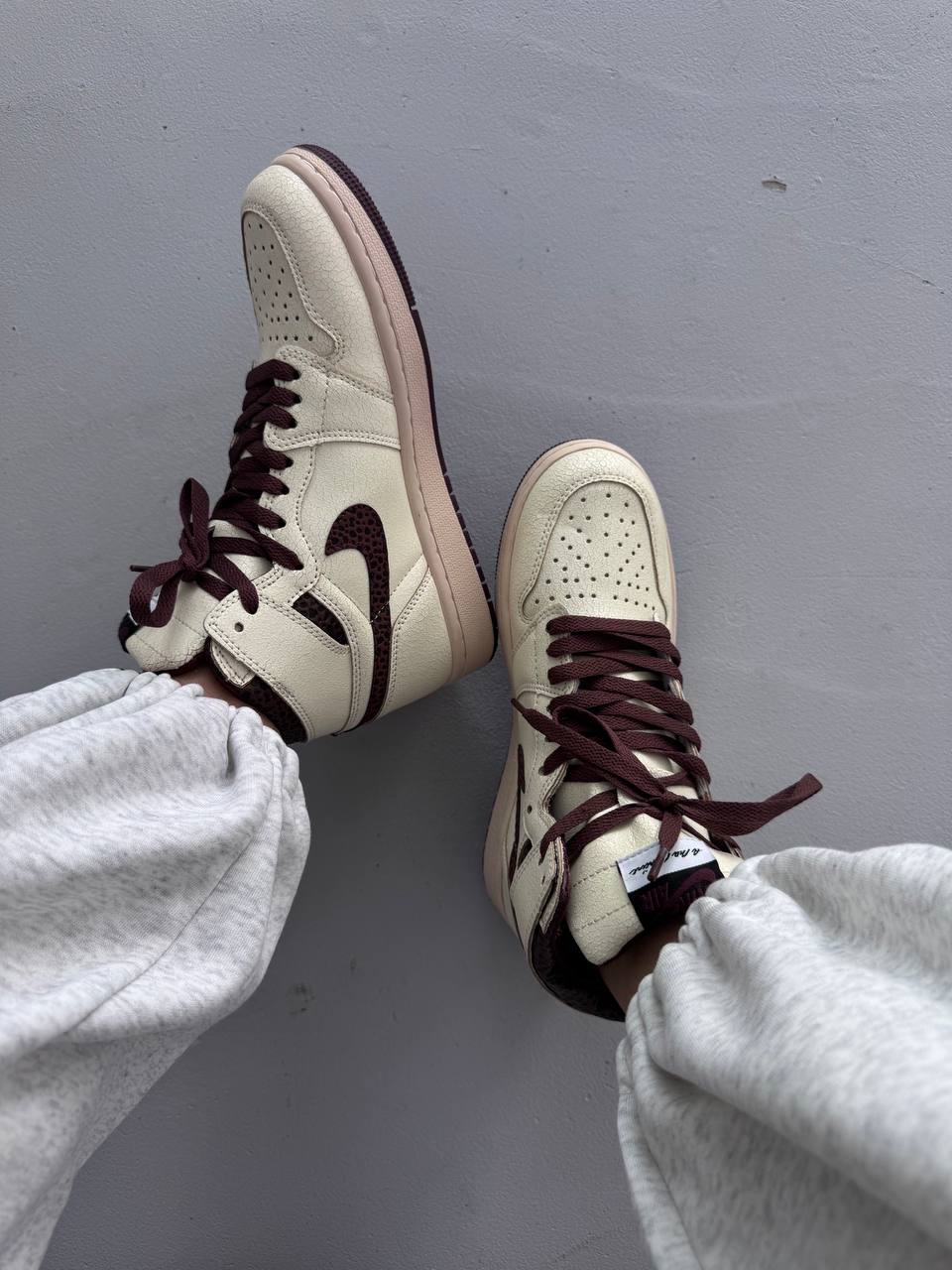 Nike Air Jordan Retro 1 x A Ma Maniere Cracked Skin - Зображення 6