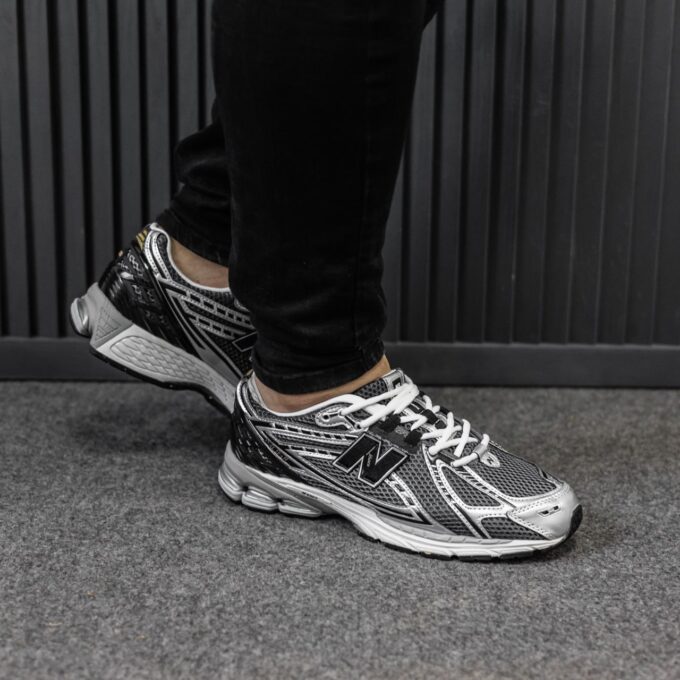 New Balance 1906R