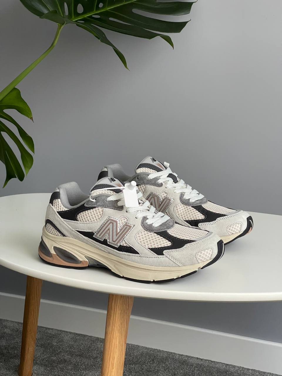 New Balance 2010 Beige