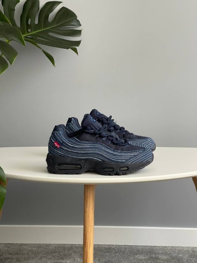 Nike Air Max 95 OG Levi’s Obsidian