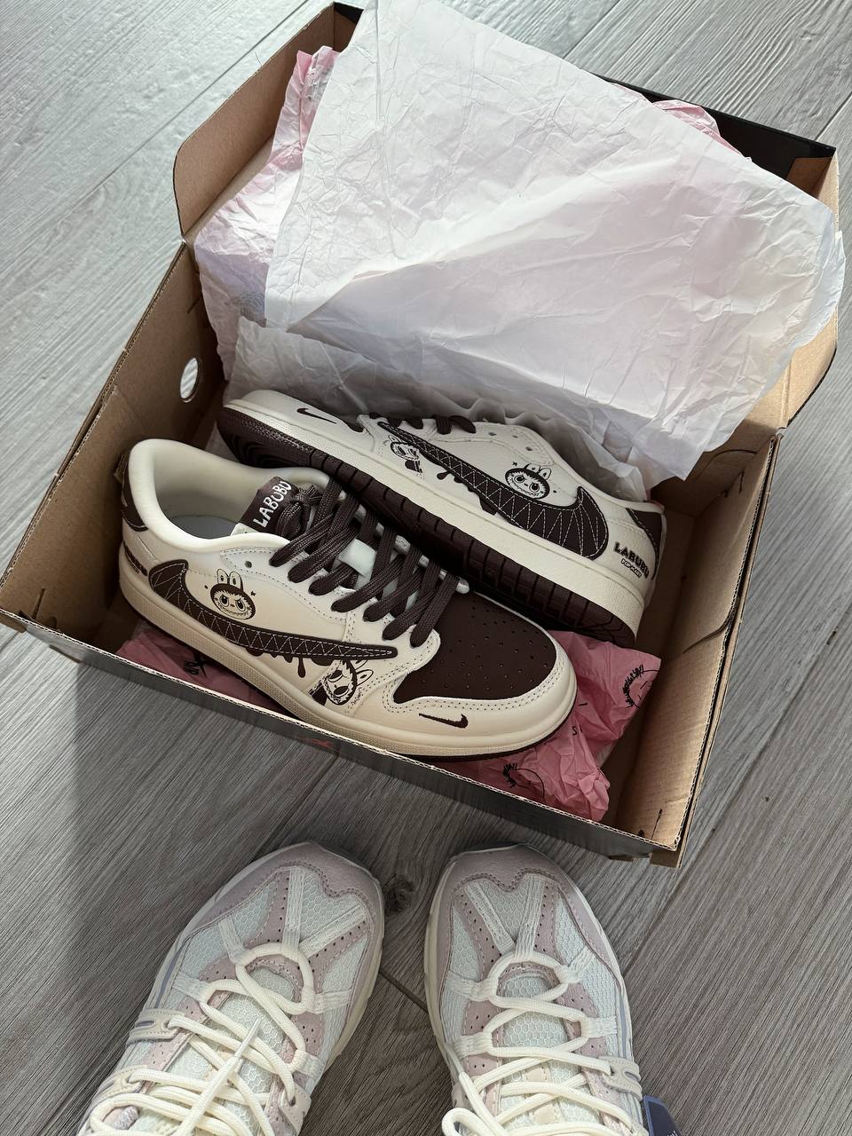 Labudu x Travis Scott x Air Jordan 1 Low - Зображення 3