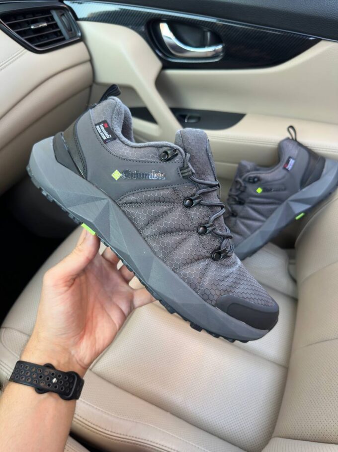 Columbia 3M Thinsulate Grey Light Green