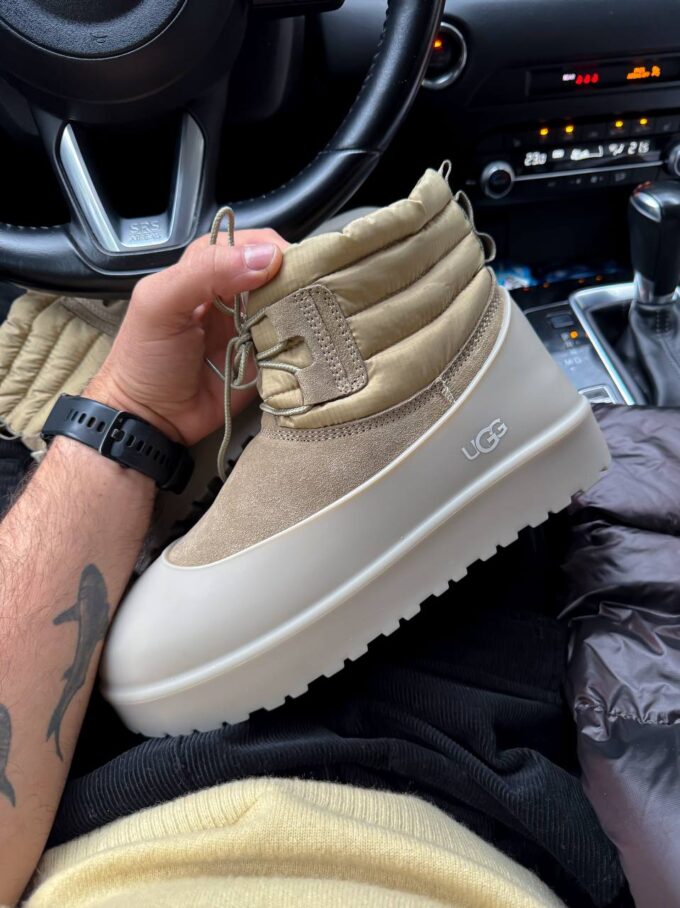 UGG Classic Mini Lace-Up Beige