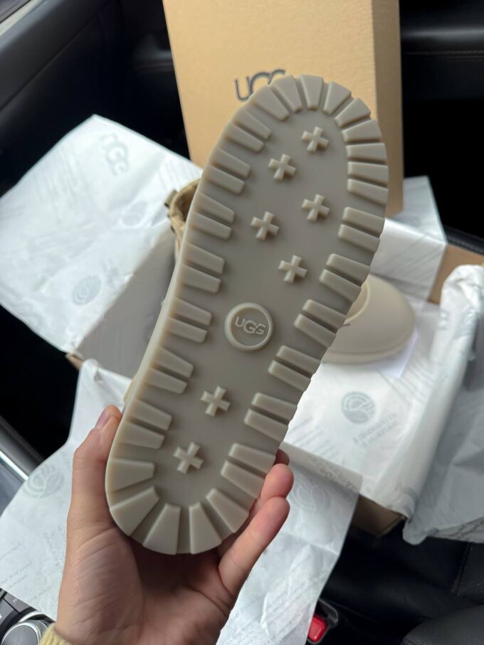 UGG Classic Mini Lace-Up Beige - Зображення 6