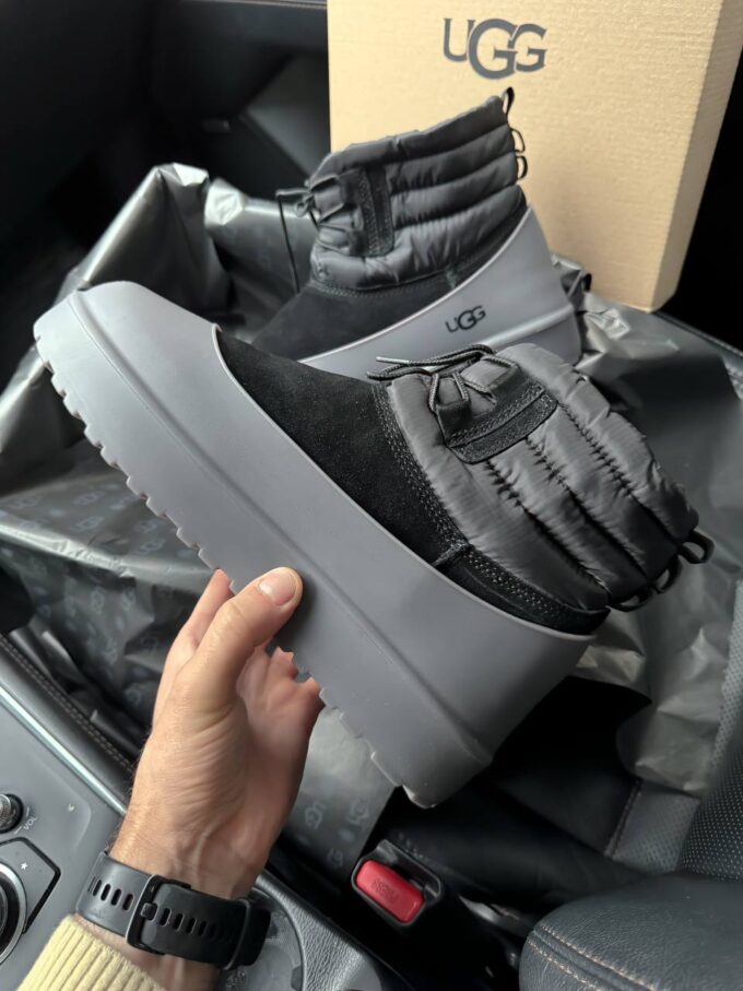 UGG Classic Mini Lace-Up Black - Зображення 3