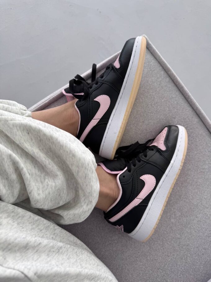 Nike Air Jordan Retro 1 Low Black Pink - Зображення 2