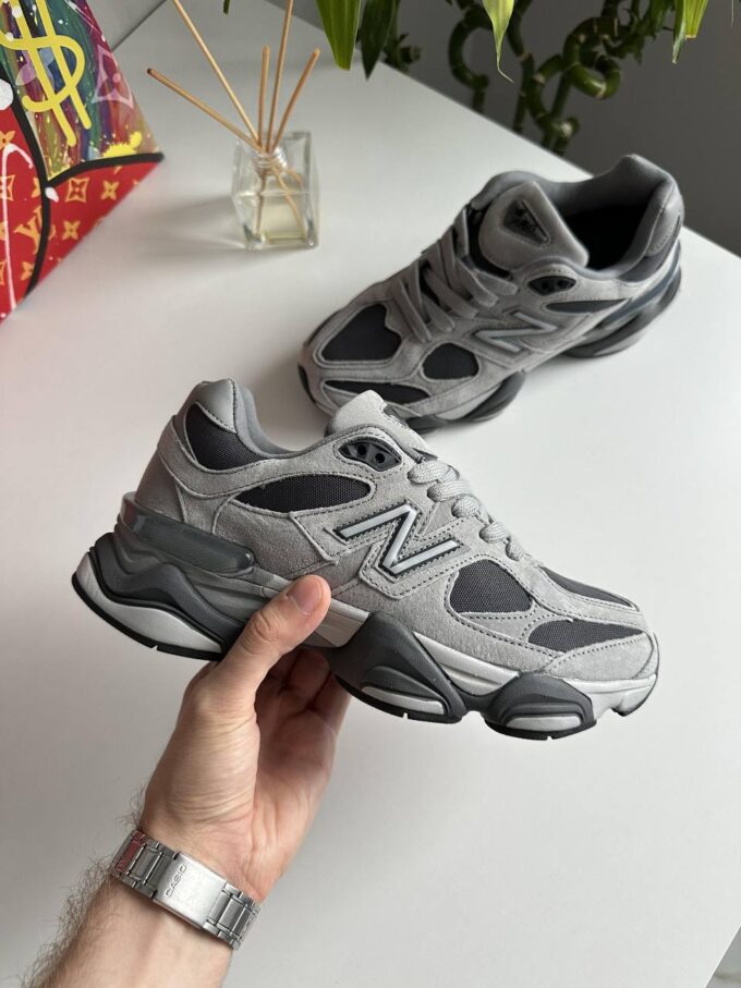New Balance 9060 Light Grey