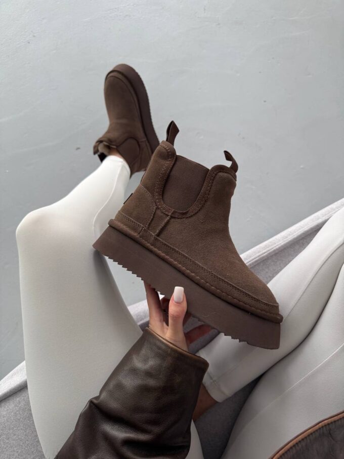 Ugg Chelsea Dark Chocolate Suede