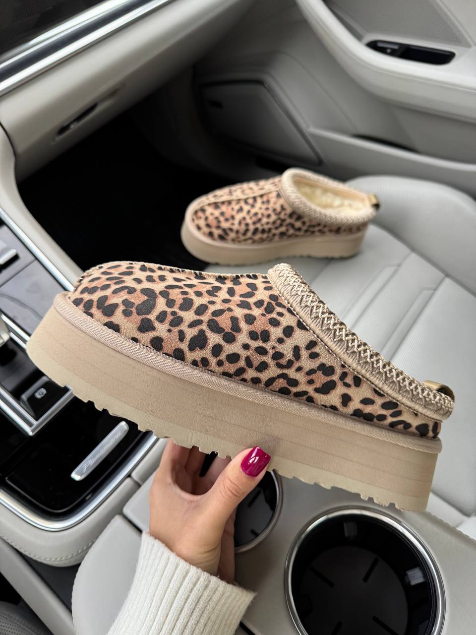 Ugg Tasman