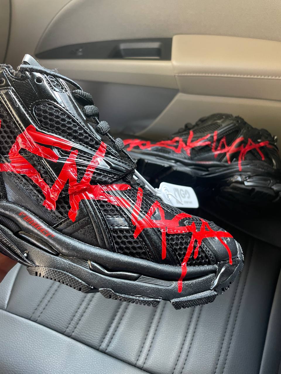 Balenciaga Runner Graffiti Black/Red - Зображення 4