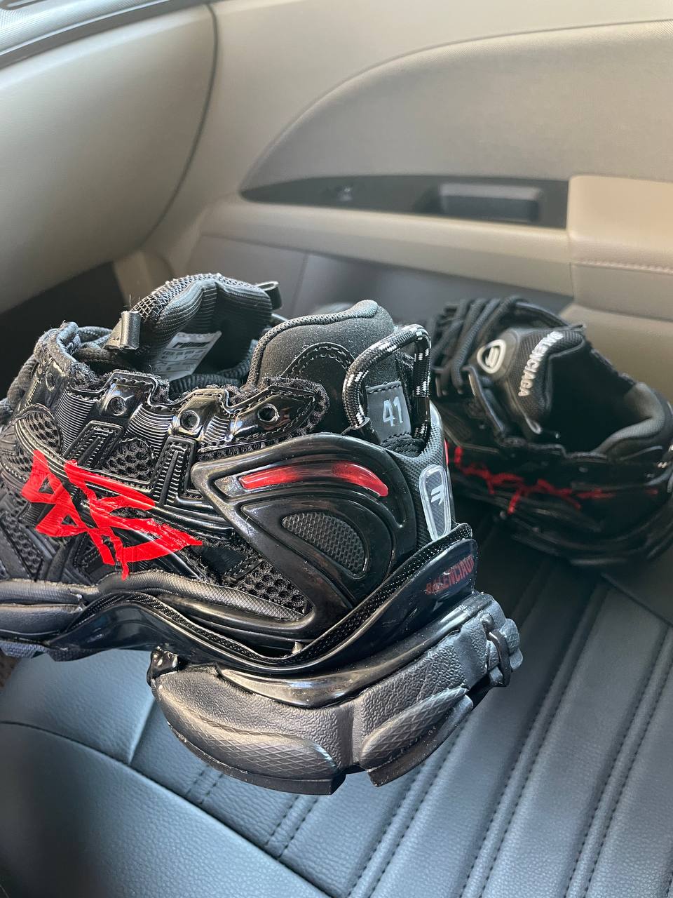 Balenciaga Runner Graffiti Black/Red - Зображення 6