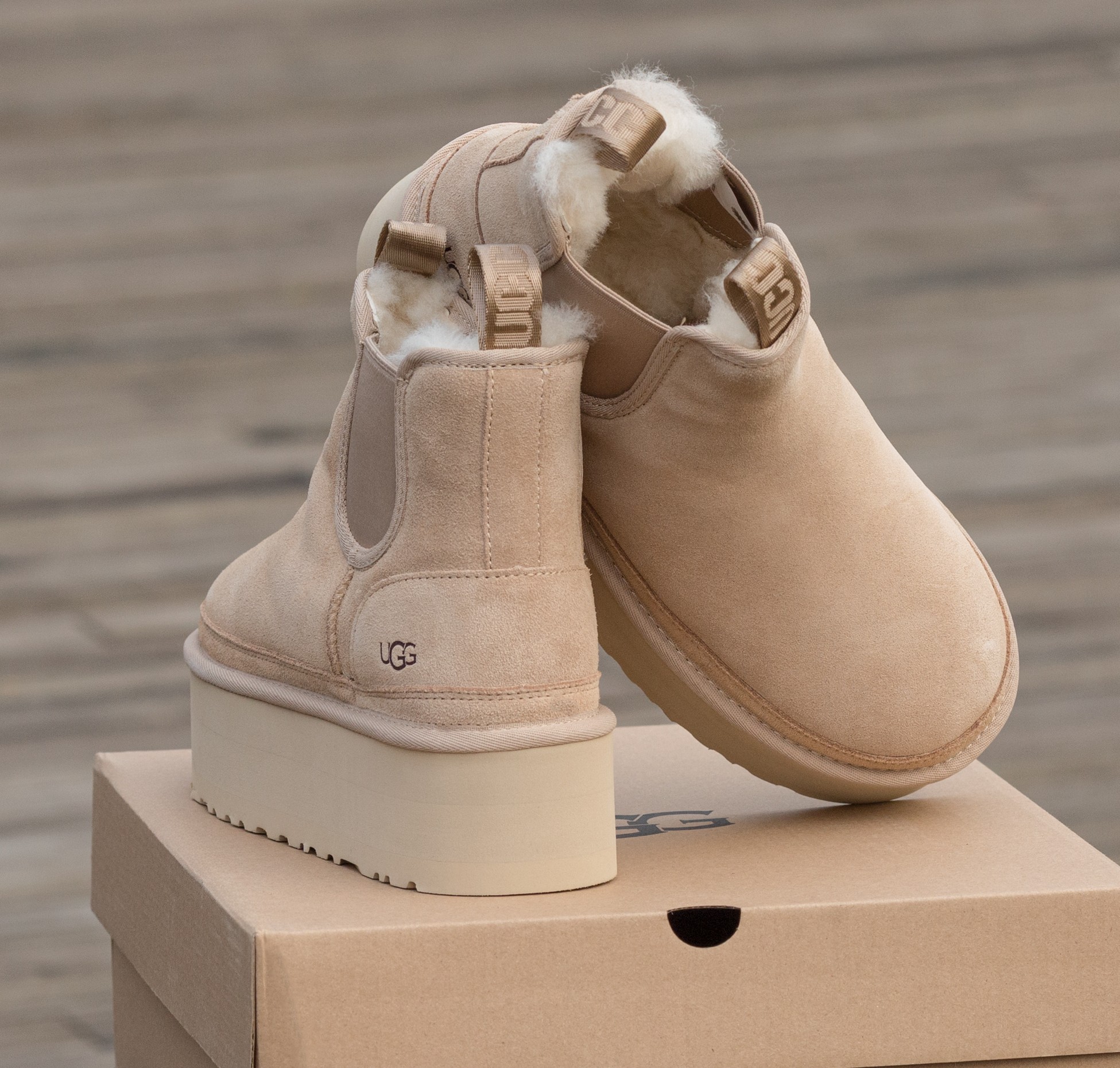 Ugg Neumel Chelsea Platform Beige - Зображення 6