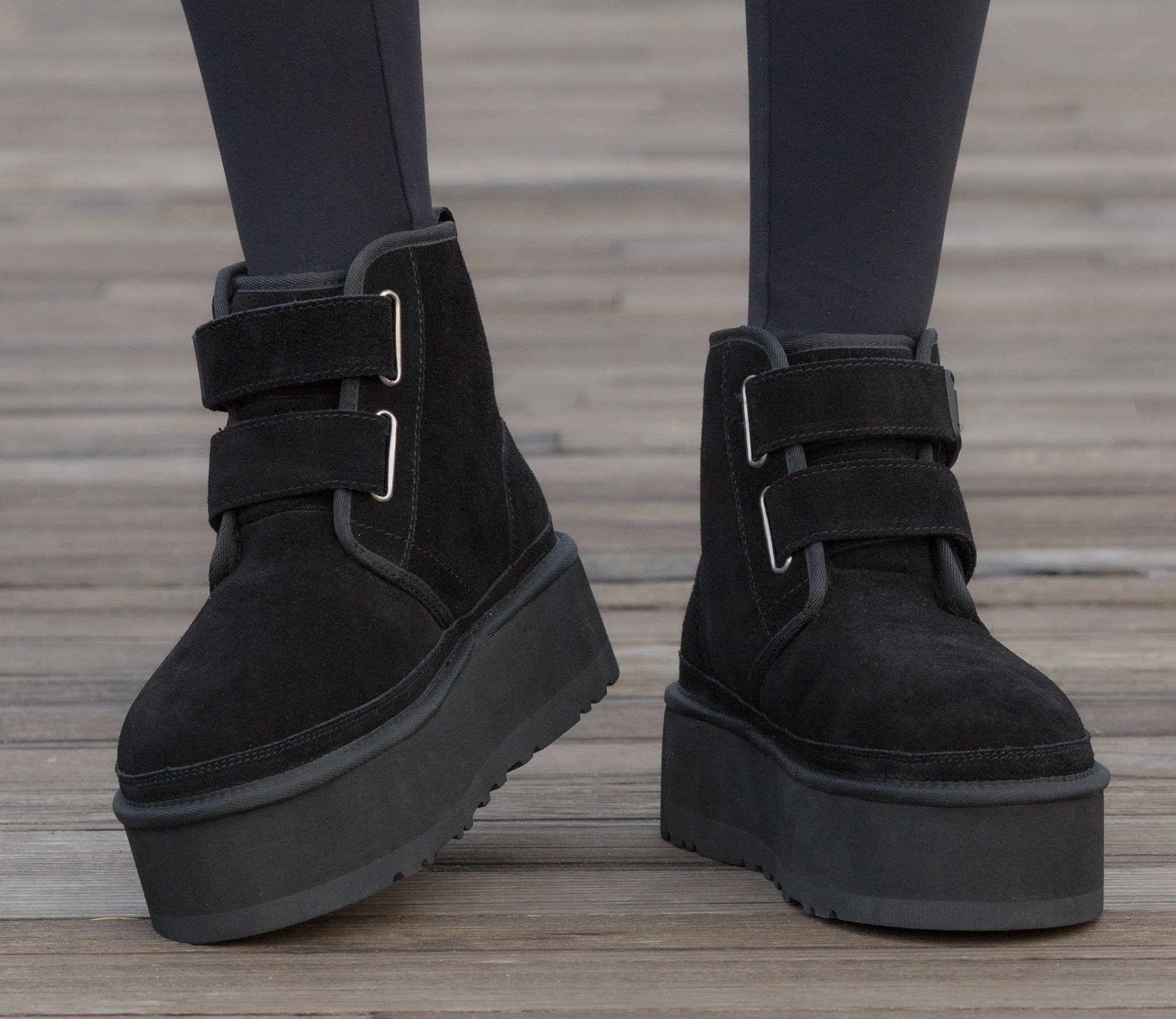 Ugg Neumel Platform Zip Slipper Black - Зображення 2