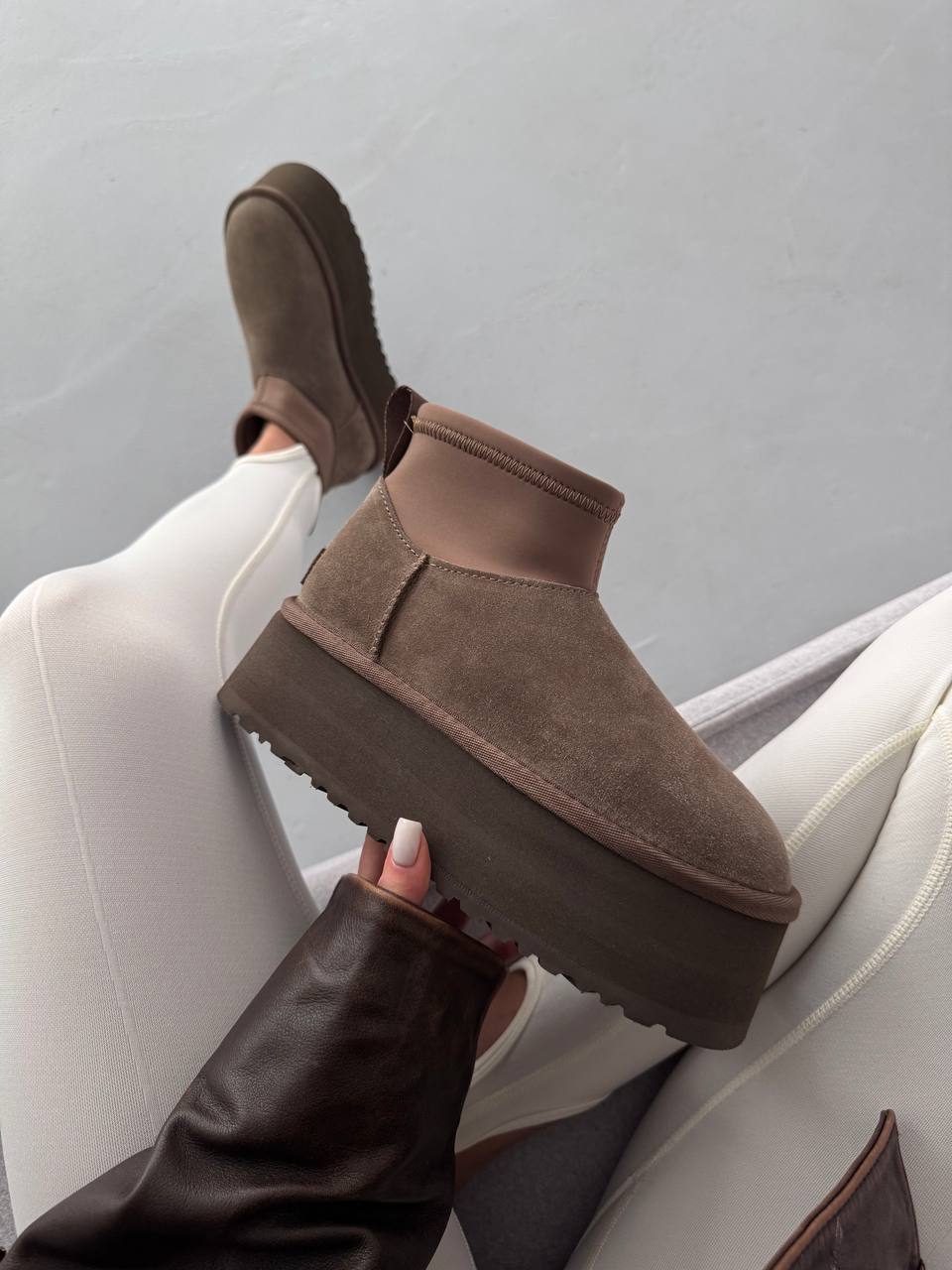 Ugg Mini Dipper Platform Boots Hickory