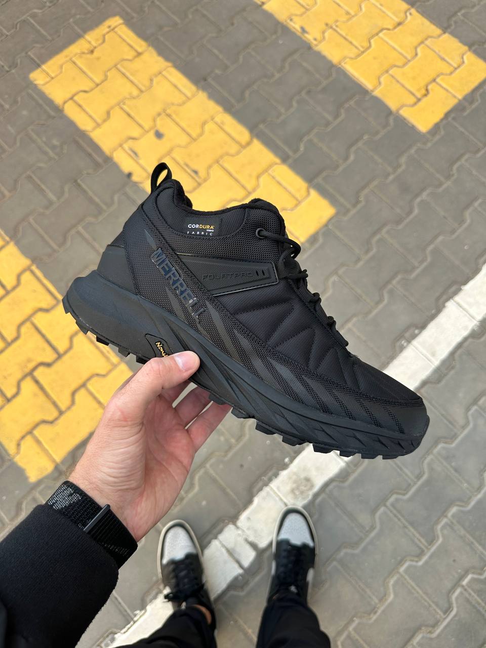 Merrell Float Pro Black