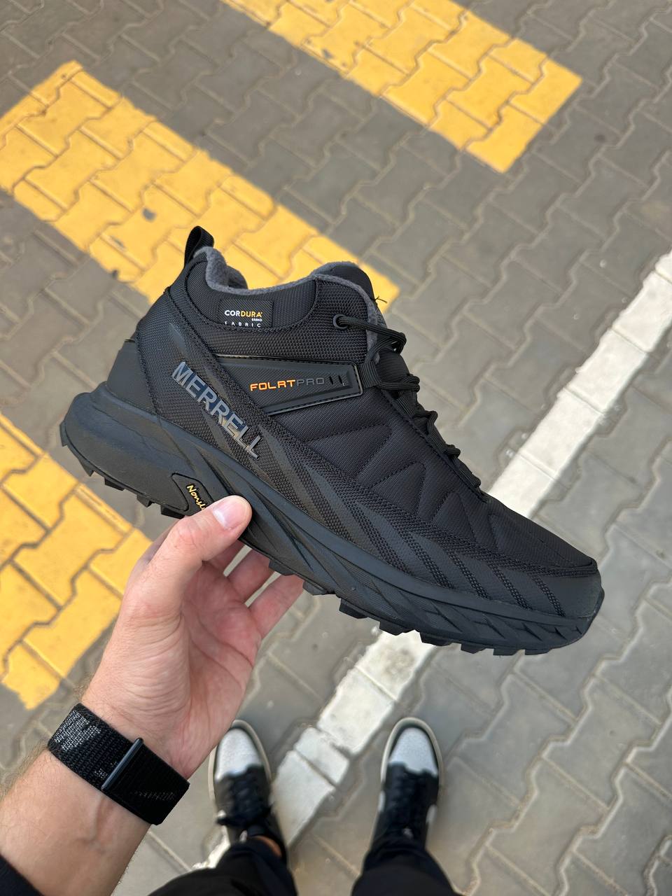 Merrell Float Pro Black Orange