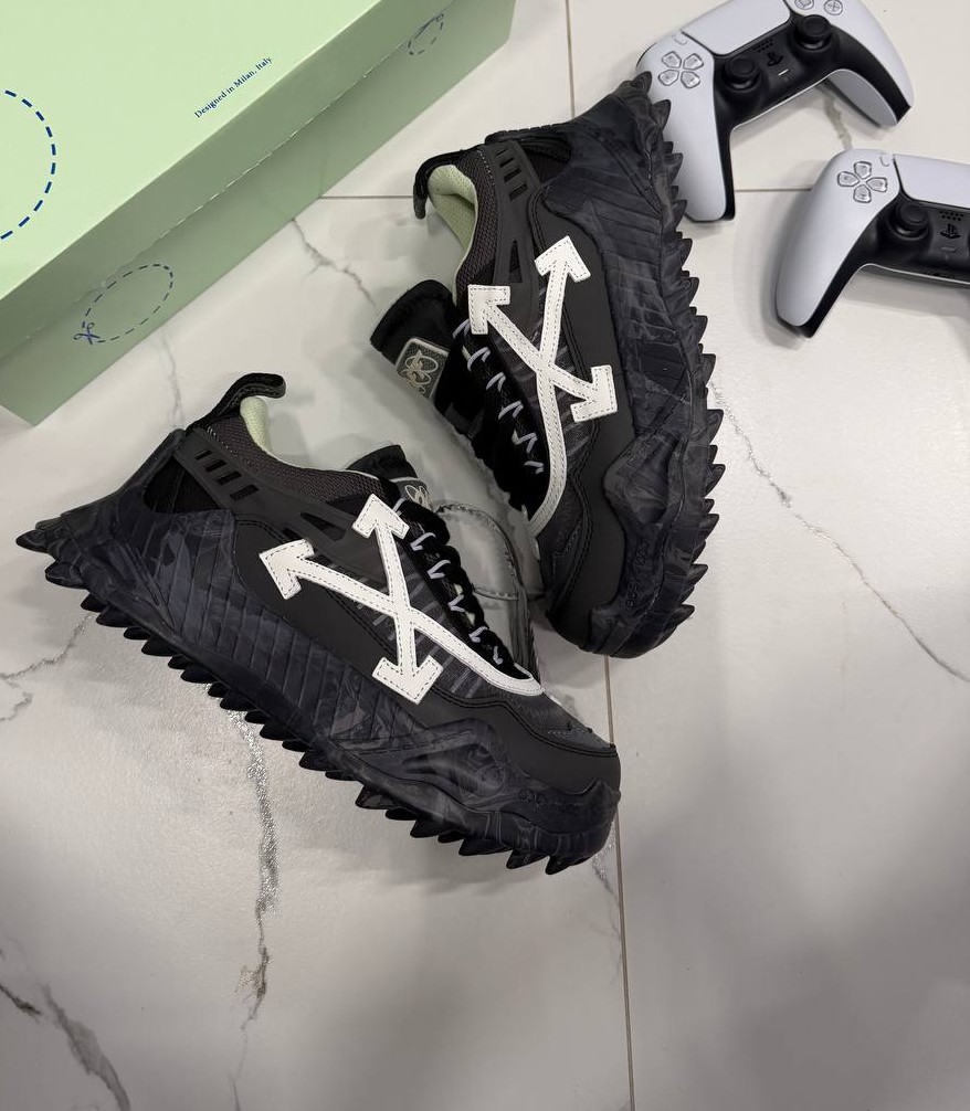 Off-White Odsy-1000 Black White