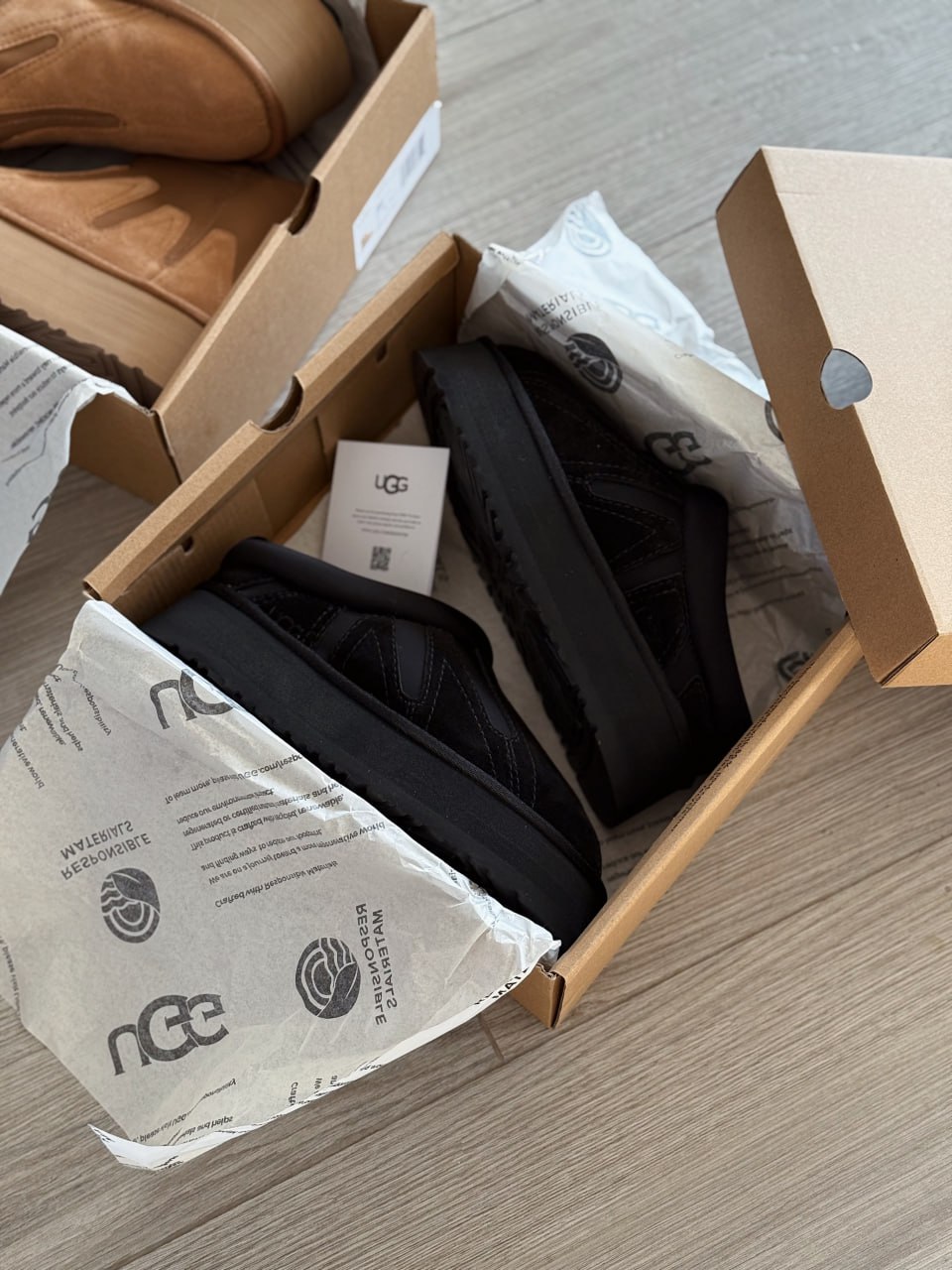 Ugg Tazz Sunwave Slipper Black - Зображення 4