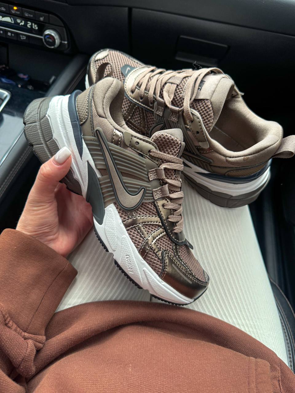 Nike V2k Runtekk Mink Brown - Зображення 2