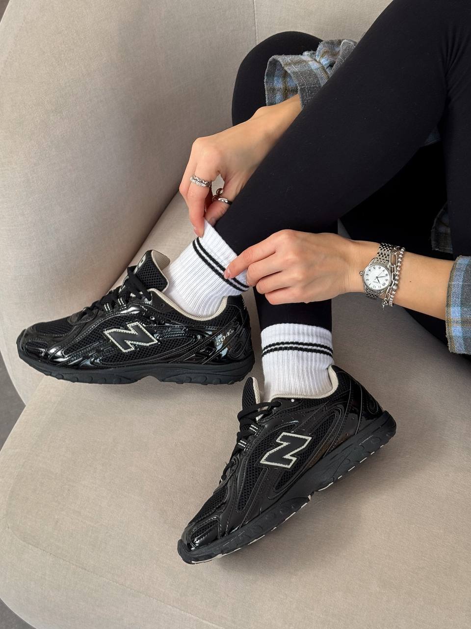 New Balance 204L Black Timberwolf