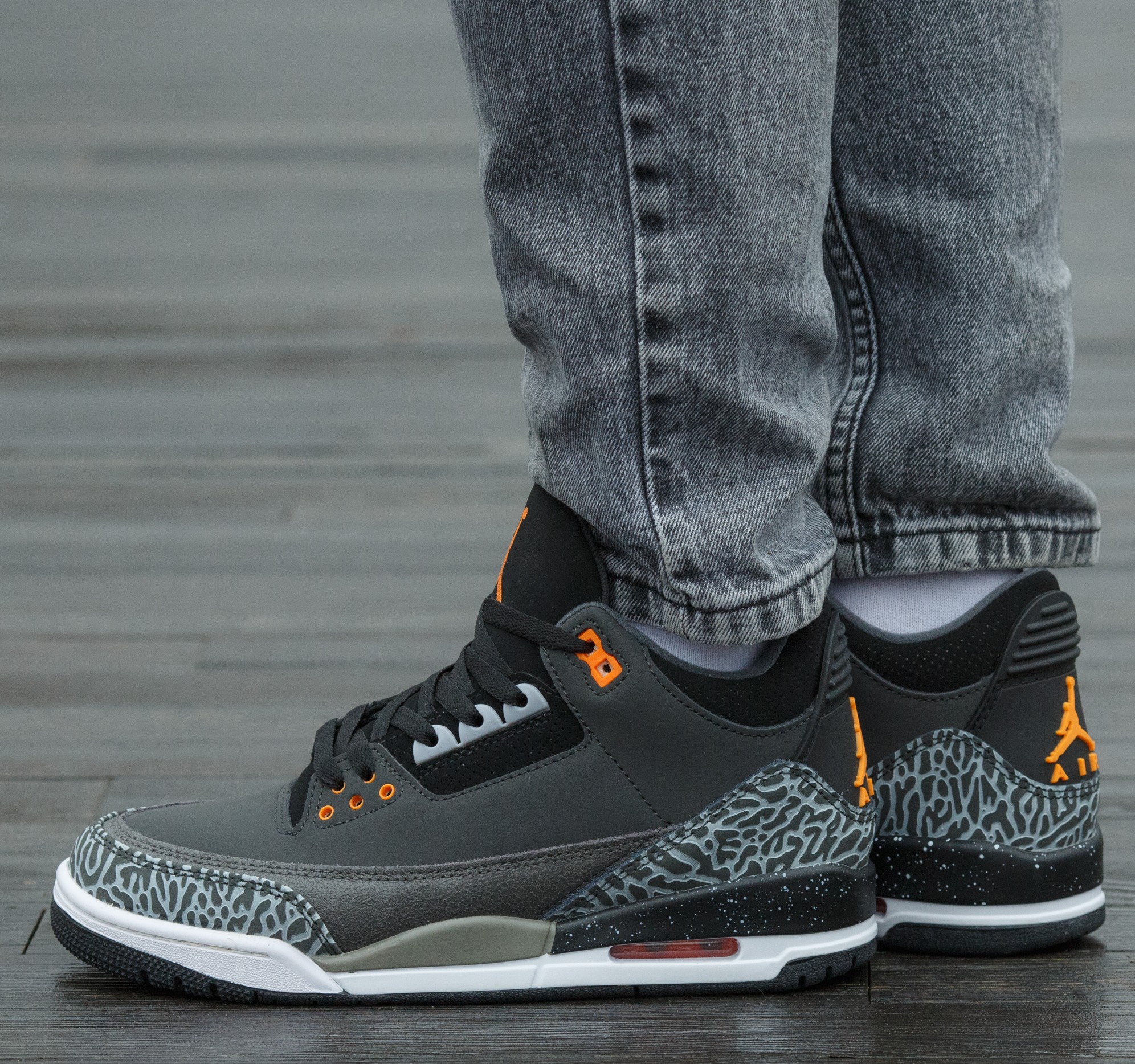 Air Jordan 3 Retro Fear Pack